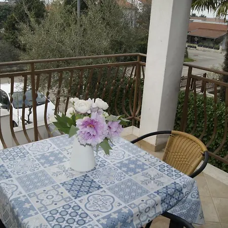 Popovic Apartment *