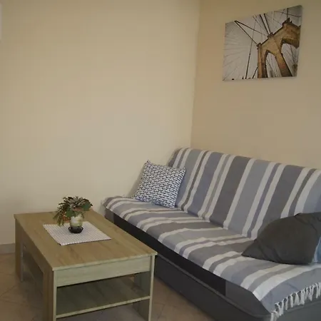 Popovic Apartment *
